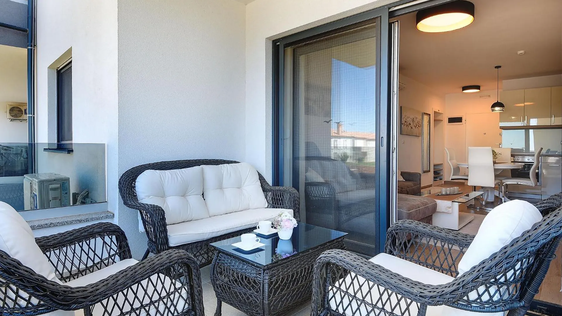 Modern Apartment With Private Balcony And Sea View Medulin Croácia